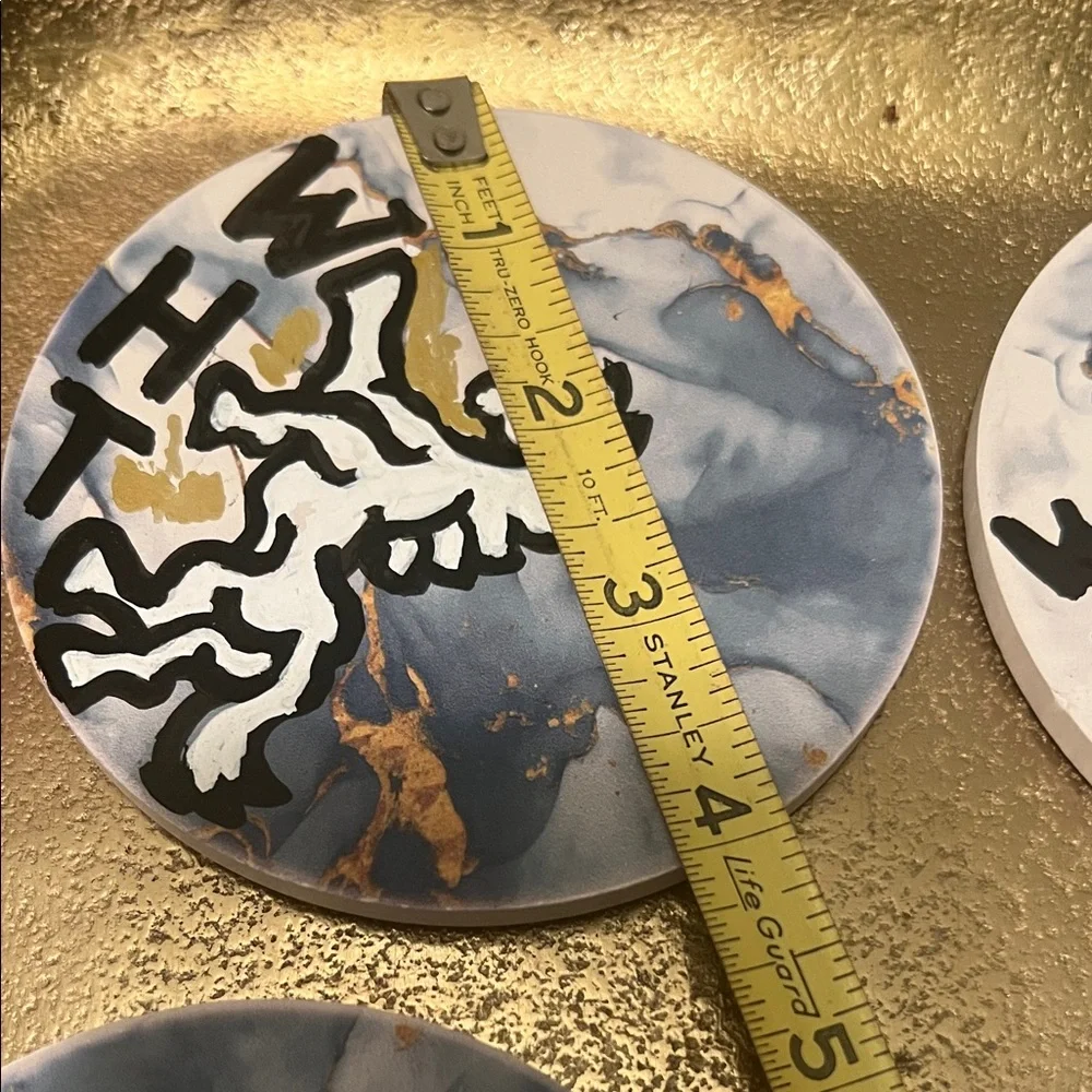 #1569**Handcraft Art Marble Coasters with Horse Design by Julie Lee